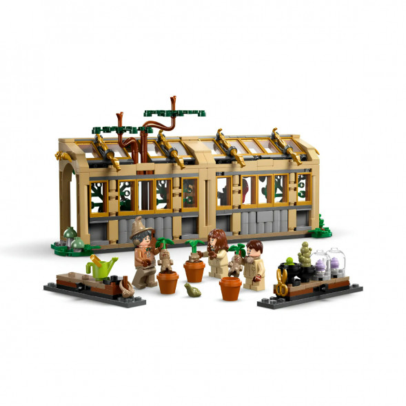 Конструктор LEGO Harry Potter 76445 Замок Хогвартс: Урок травологии во Владикавказе