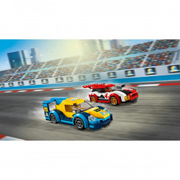 Конструктор LEGO City Nitro Wheels 60256 Гоночные автомобили